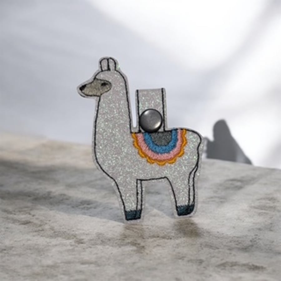 Glitter Llama Embroidered Keyring – Whimsy on the Go! 