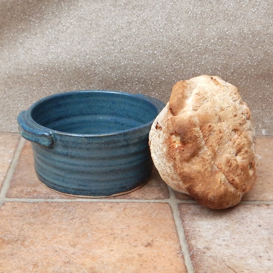 Serving or bread baking dish casserole handthrown in stoneware