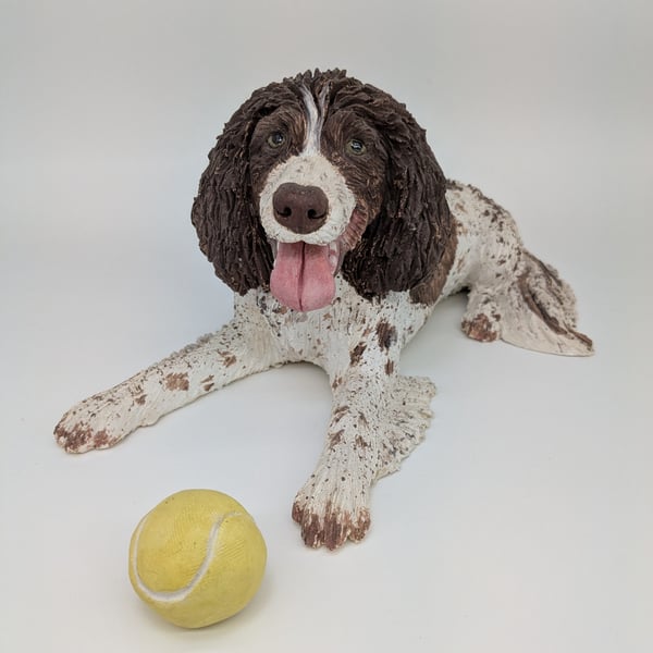 Spaniel & Ball Sculpture