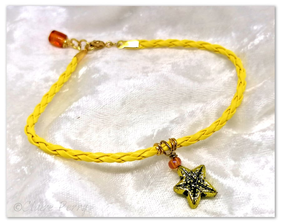 Bracelet Yellow Faux Leather with gold plated Starfish charm bead.