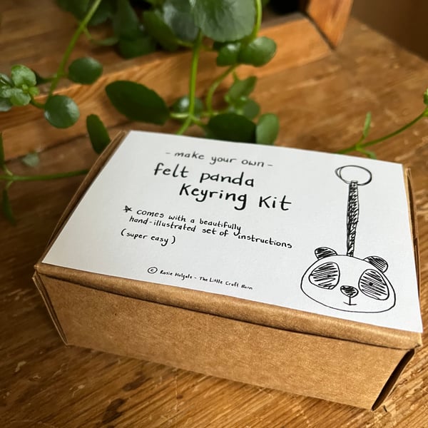 Felt Panda Keyring Kit