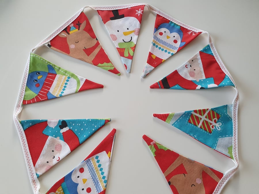 Santa and Friends Bunting on White Binding