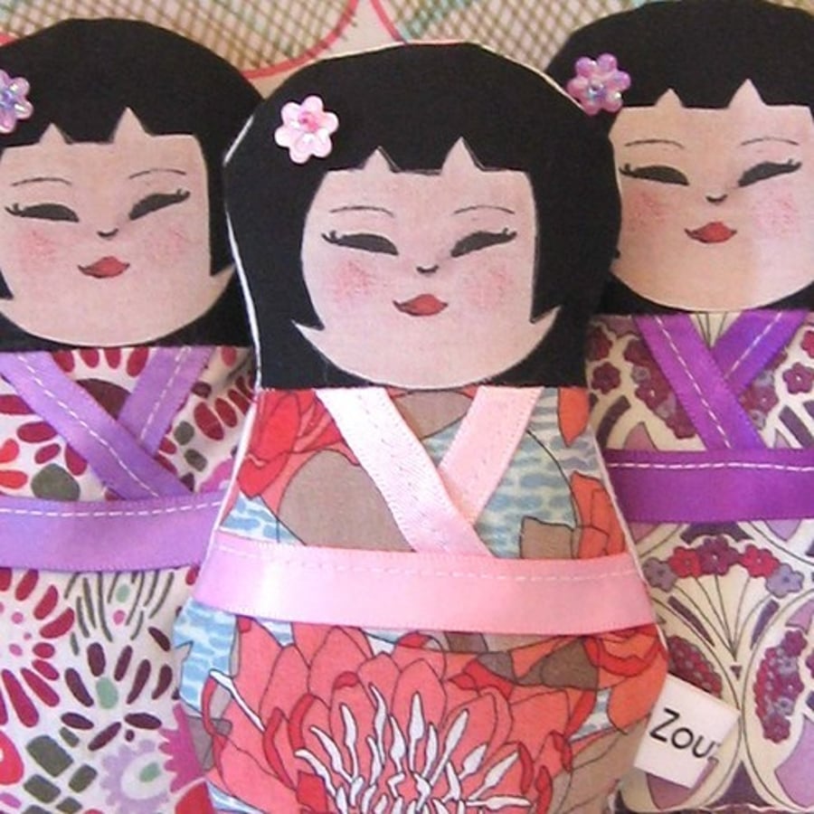 Japanese Kokeshi Art / Lavender Doll with pink ribbon 