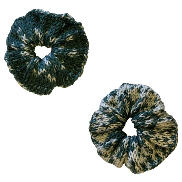 Hand Knitted Hair Scrunchie Bun Topper Ring Double Sided pattern Green White 