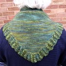 Triangular shawlette neck warmer