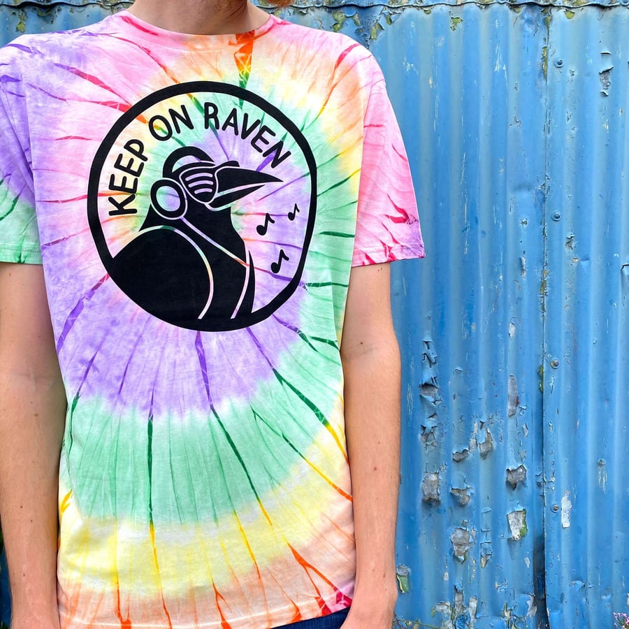 Keep on Raven Rainbow Tie-Dye T-shirt for Summer Festivals