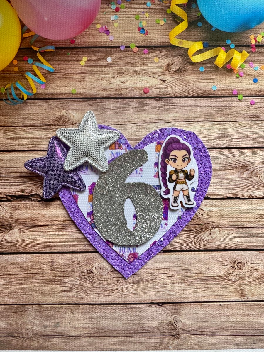 K-pop personalised birthday badge 