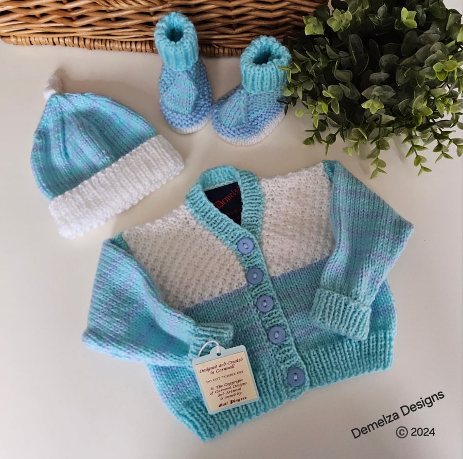 Designer Baby Boys Hand Knitted Cardigan, Booties & Hat Set  0-3 months size