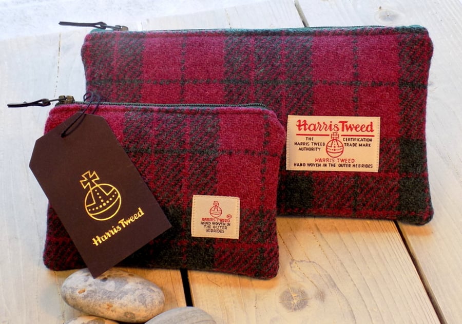 Harris Tweed gift set. Clutch and coin purse in cranberry red and forest green