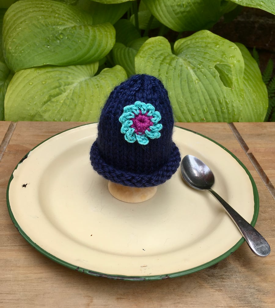SALE - Crochet Flower Egg Cosy, Easter Egg Cozy