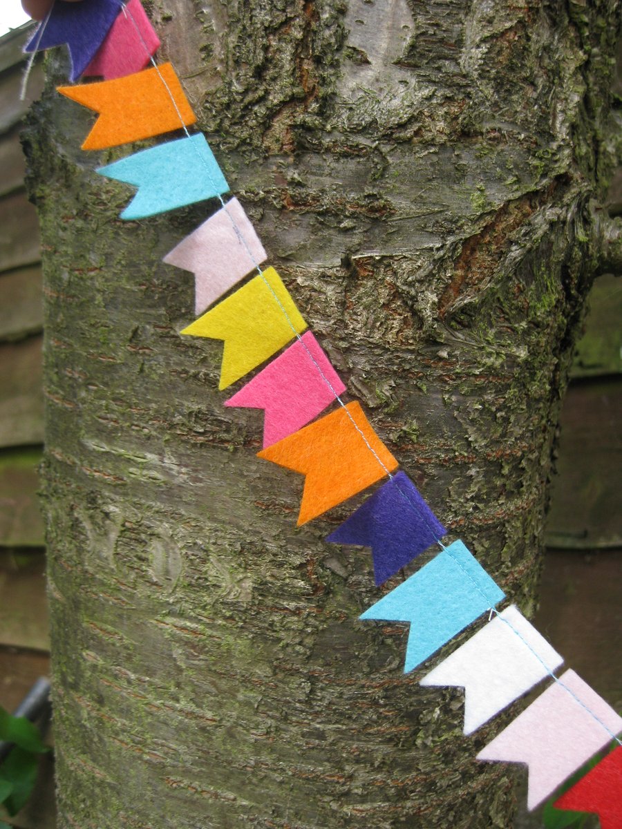 Mini bunting ribbon