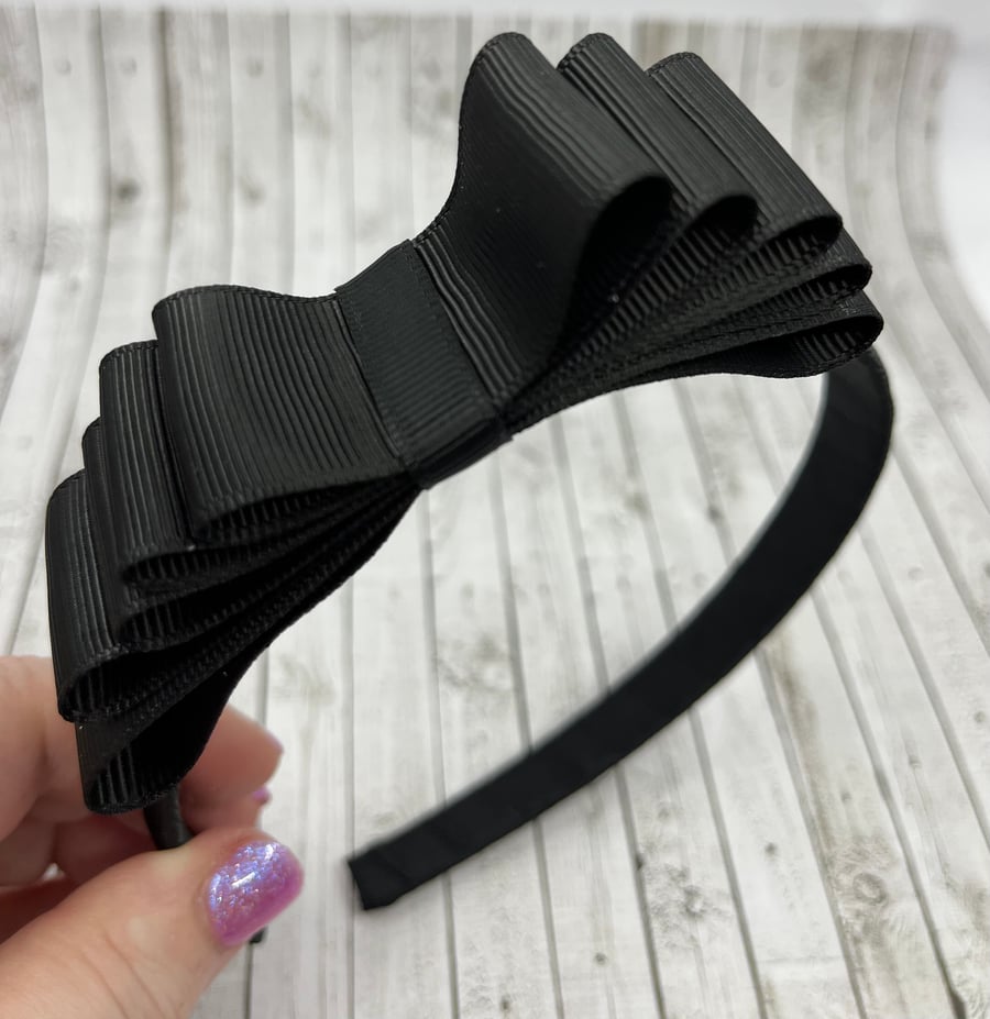 Black Hairband with 5 inch 5 Layered Straight Bow