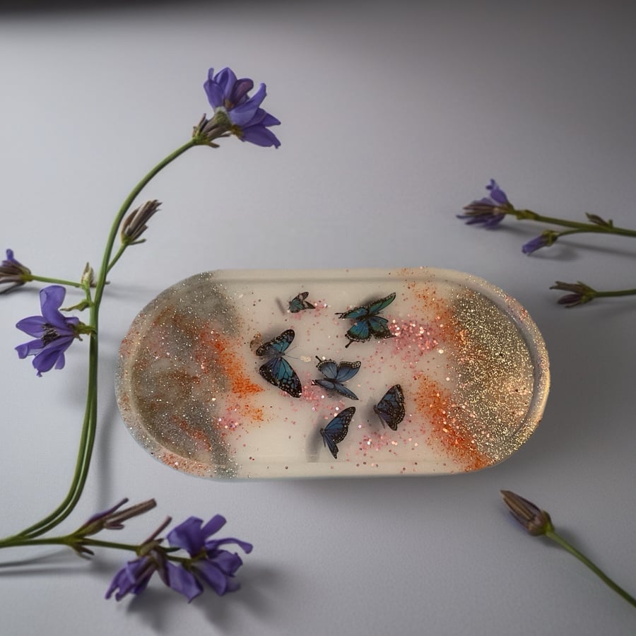 Handmade resin trinket tray