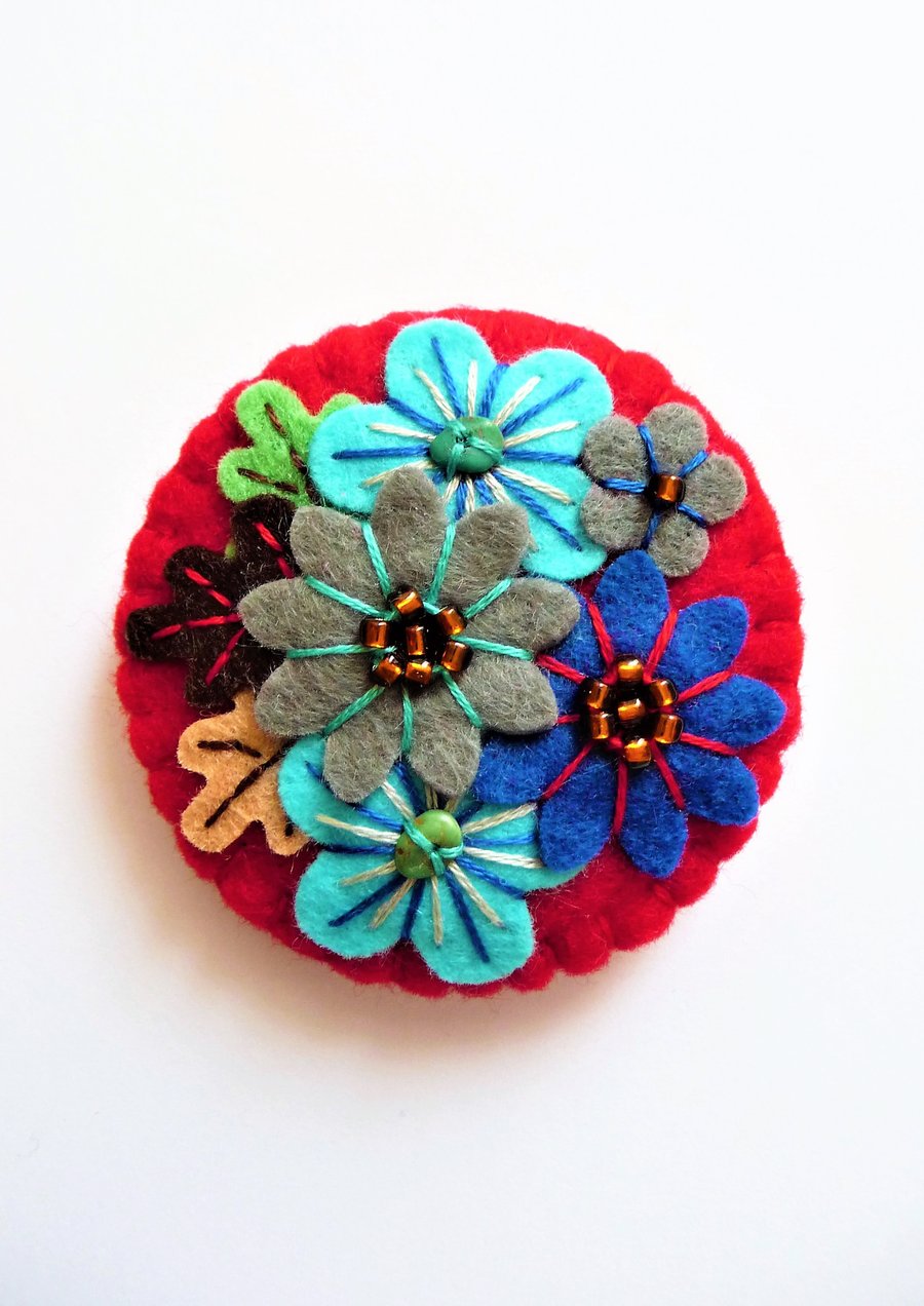 Japanese Art Inspired Handmade Mini Felt Brooch - Red