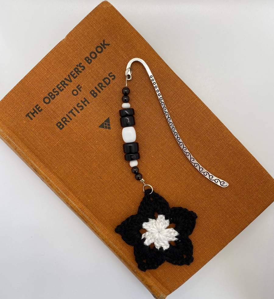 Flower bookmark in black and white with upcycled beads