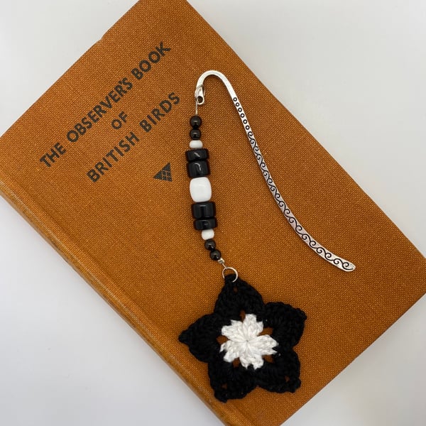 Flower bookmark in black and white with upcycled beads