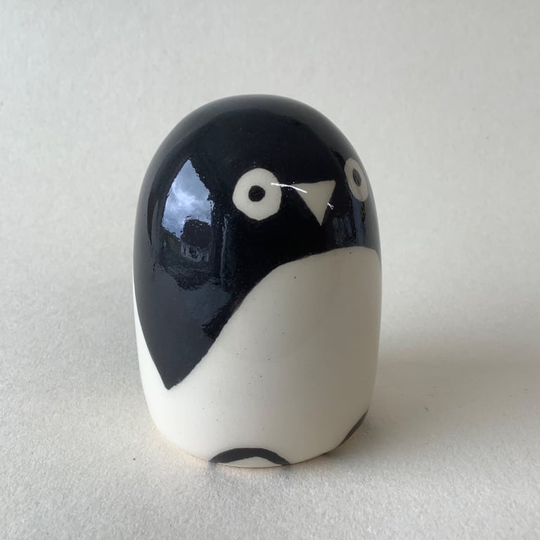 Medium Sized Wheel Thrown and Hand-Painted Ceramic Penguin (7cm x 5cm)
