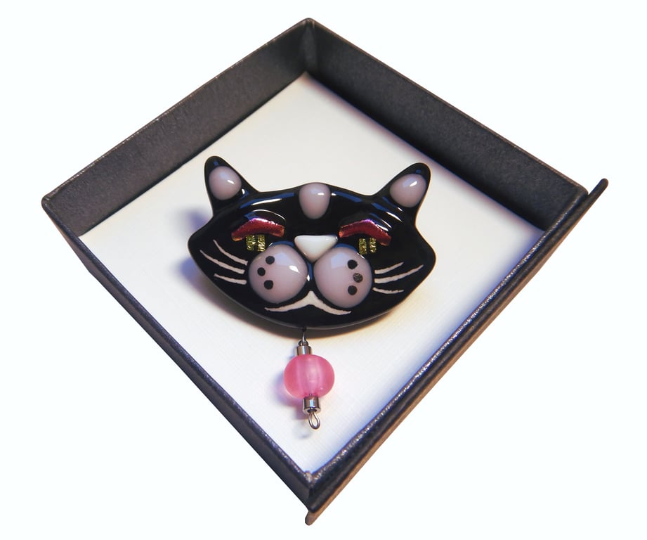 Handmade Fused Glass Cat Brooch.