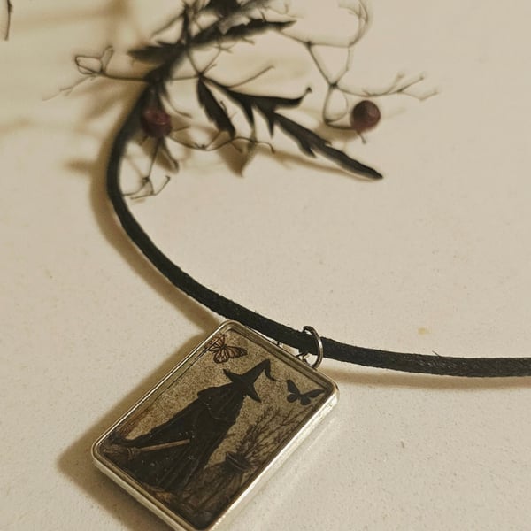 Witchy pendant