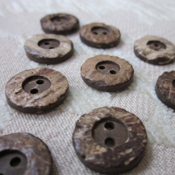 10 Small Chunky Coconut Buttons, 15mm