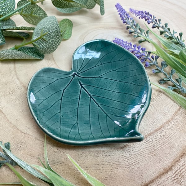 Handmade Rainforest Green Ceramic Leaf Trinket Dish