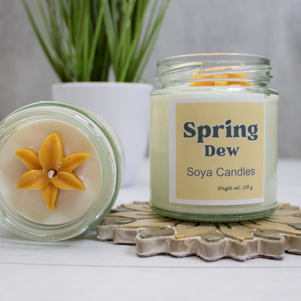 Spring Dew A crisp splash of Aloe & Cucumber- light, breezy sunny days