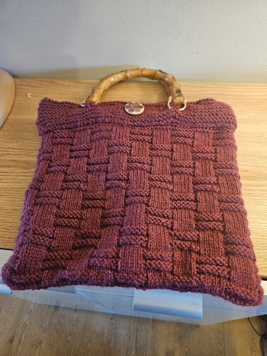 Handknitted tote bag