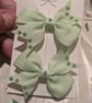 Small 2pk of bows mint green  - Image 1