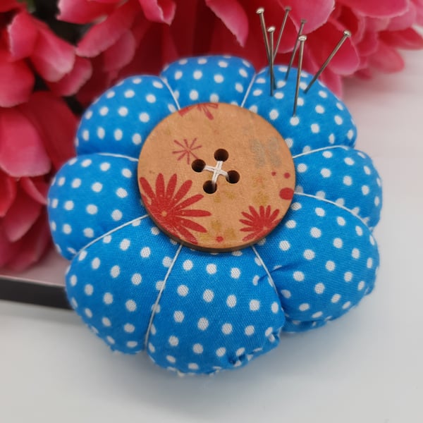 Pin cushion flower shaped,  blue polkadot with wooden button