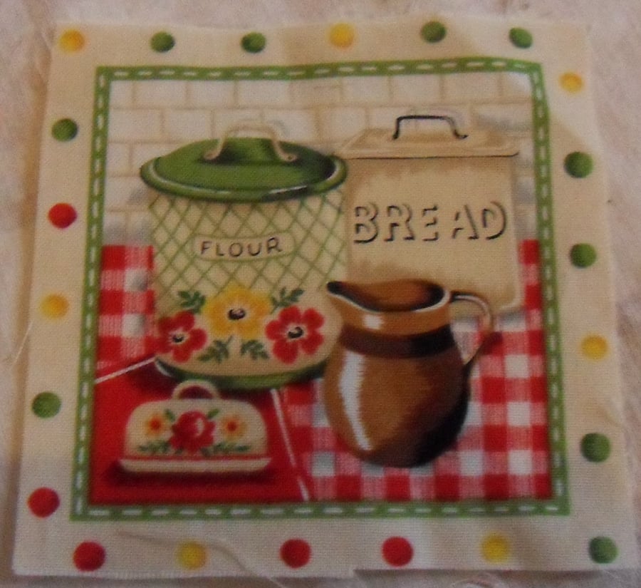 100% cotton fabric squares. Bread bin, butter dish (103)