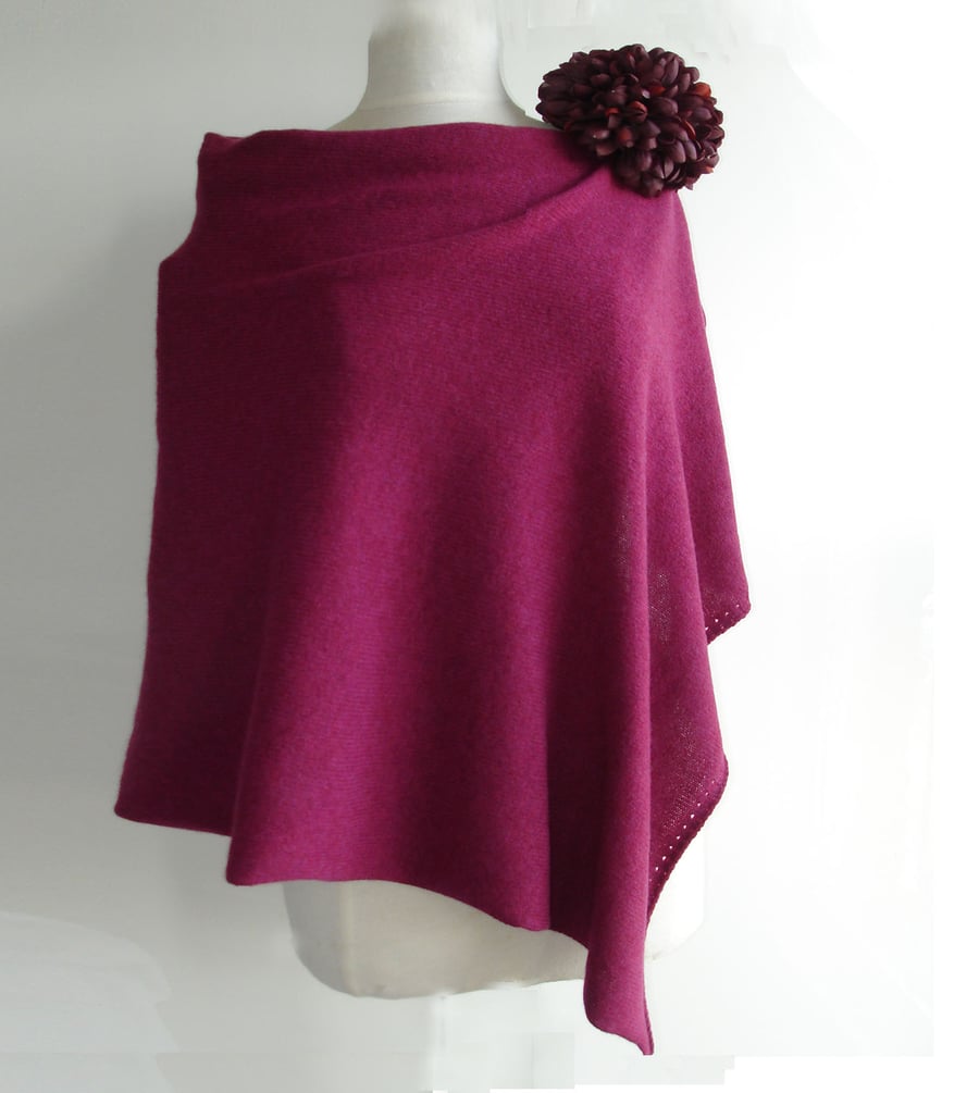 Poncho knitted in merino lambswool  Colour Plum