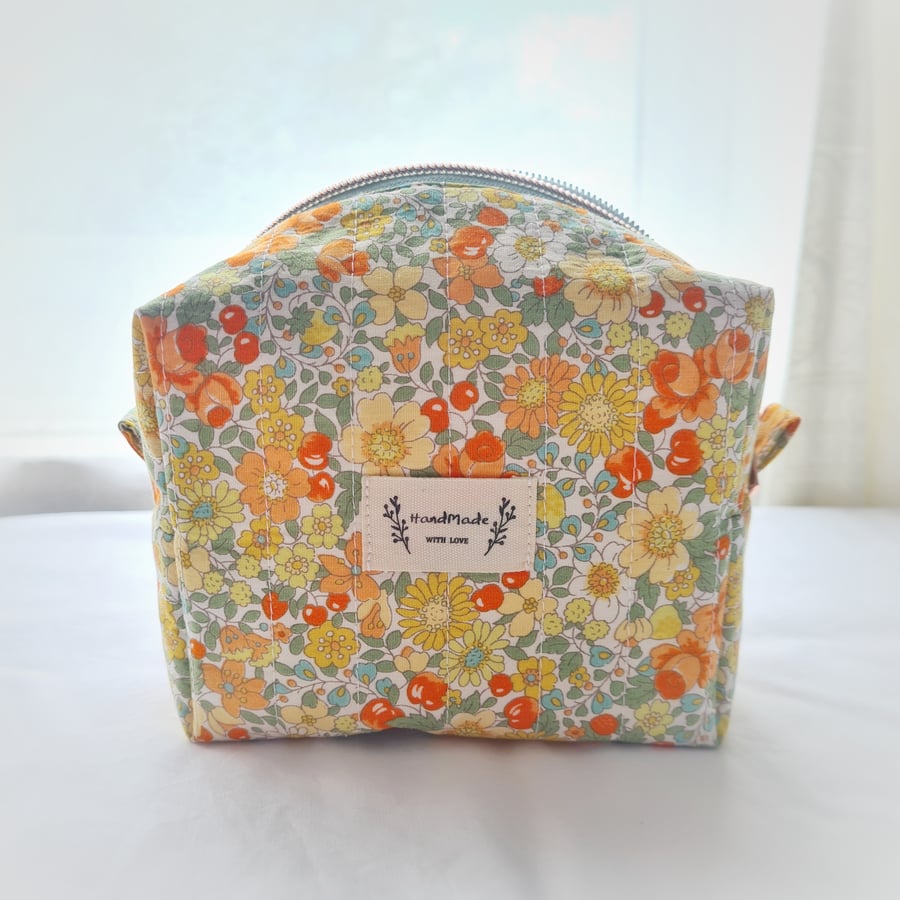 Mini Retro Flower and Fruit Print Make Up Bag