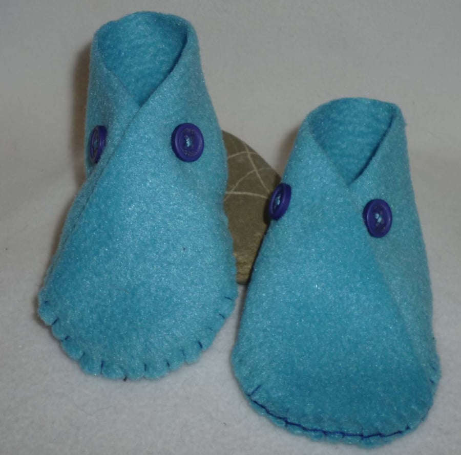 Handmade soft fleece baby shoes with button detail - - pale blue