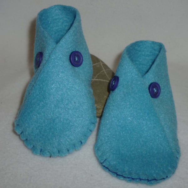Handmade soft fleece baby shoes with button detail - - pale blue