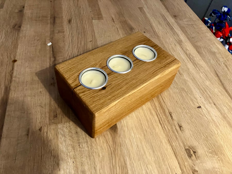 Oak tealight candle holder
