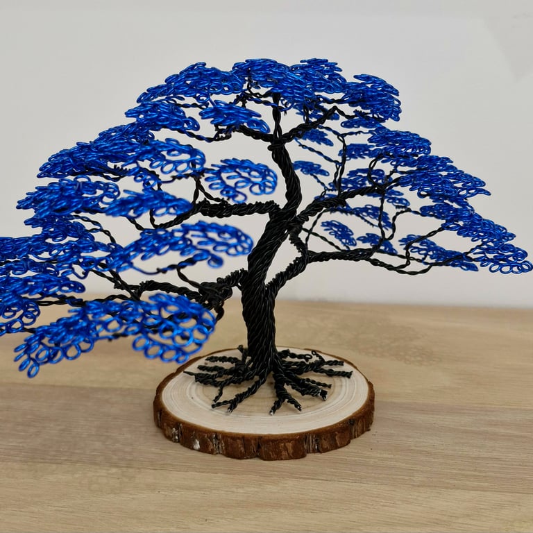 Aluminium wire tree with blue foliage