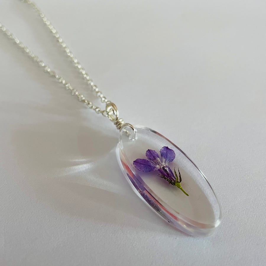 Dried flower pendant