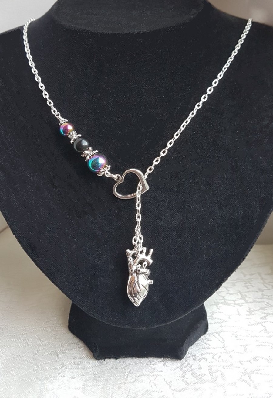 Unusual Hearts Desire 3 Bead Lariat Necklace - Silver Tones.