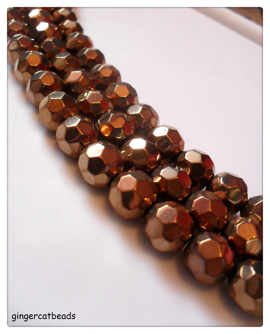 25 x Electroplated Glass Beads - Faceted Round - 10mm - Red Copper 