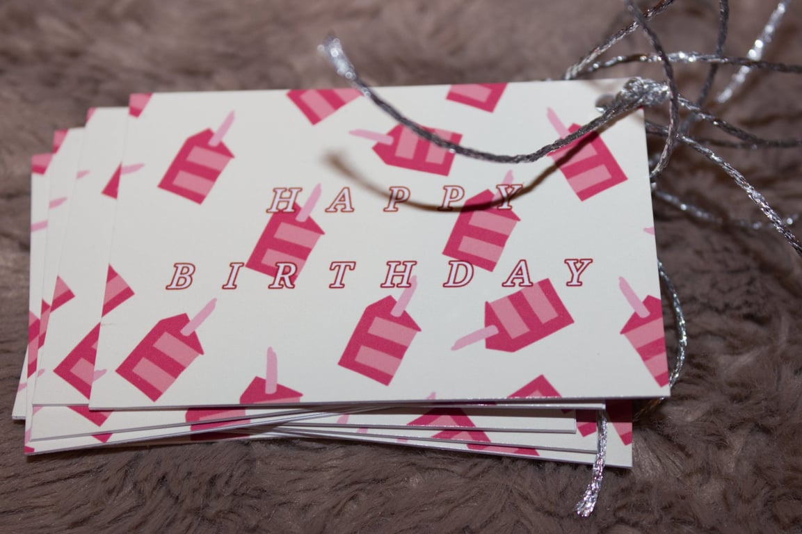 9 'Piece of cake' Pink birthday Gift tags