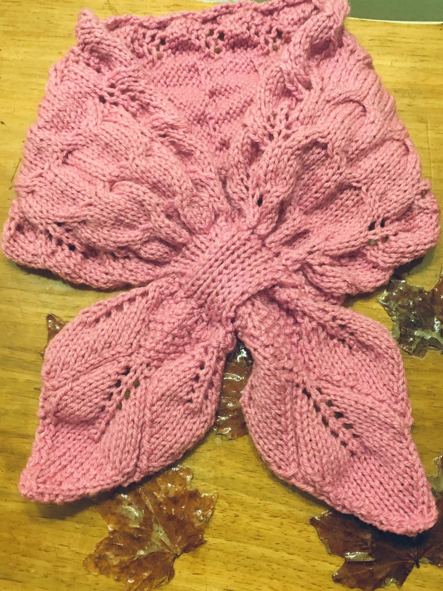 Leaves & Cables Pale Rose Cross Over Scarf