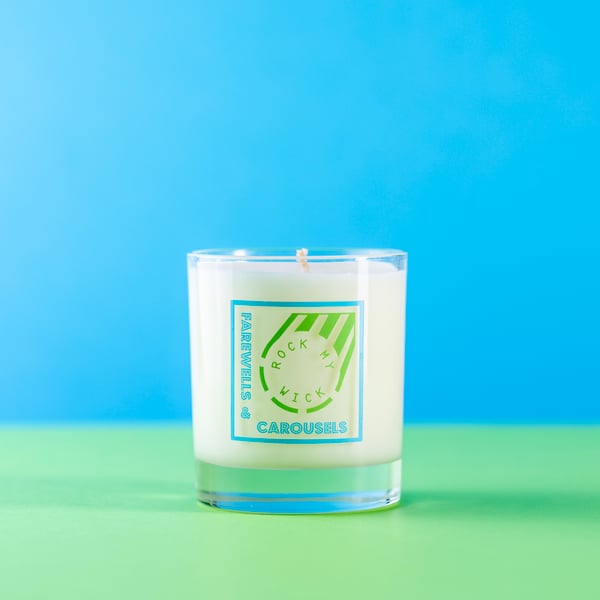 Large Natural Candle Soy Wax & Essential Oil with Cardamon, Coriander & Amyris