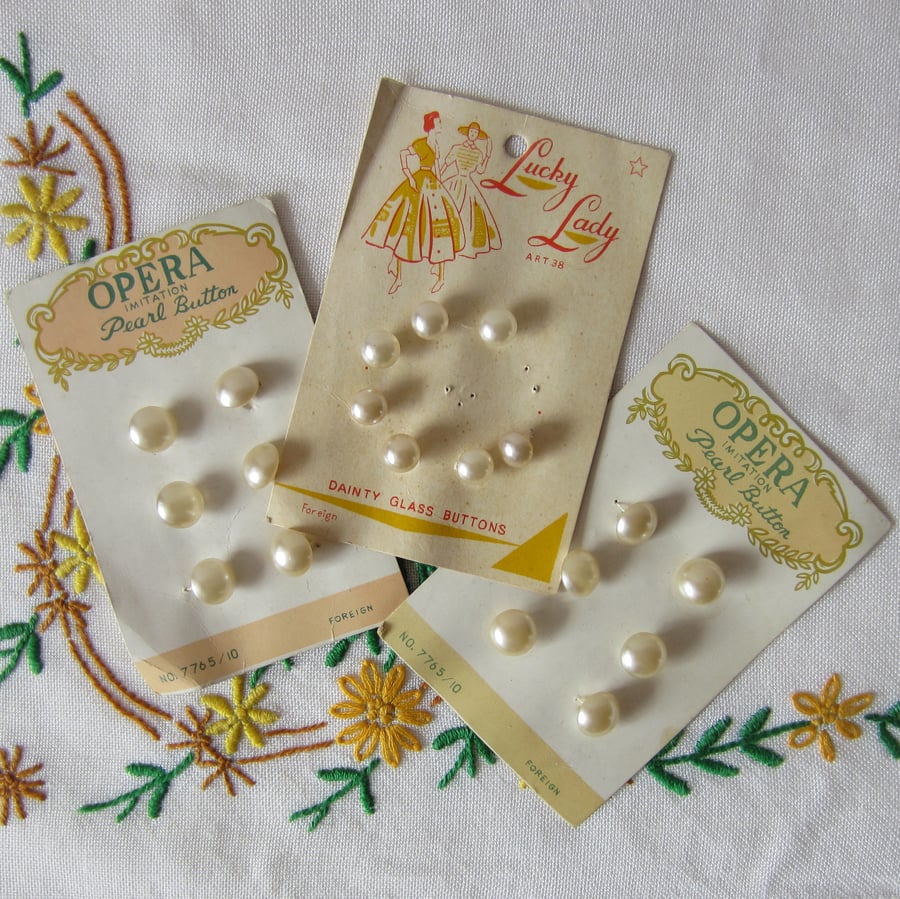 SALE Vintage Imitation Pearl and Glass Buttons