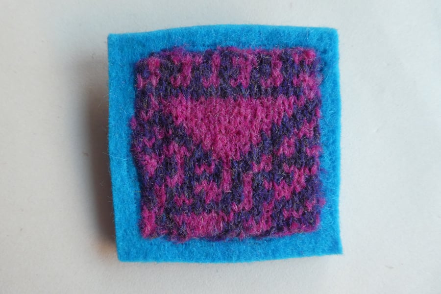 Rule 30 brooch - turquoise with hot pink and dark blue, square, needle felted.