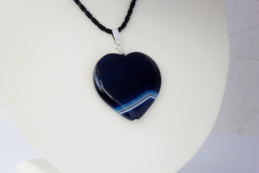 Deep blue banded agate heart pendant necklace   