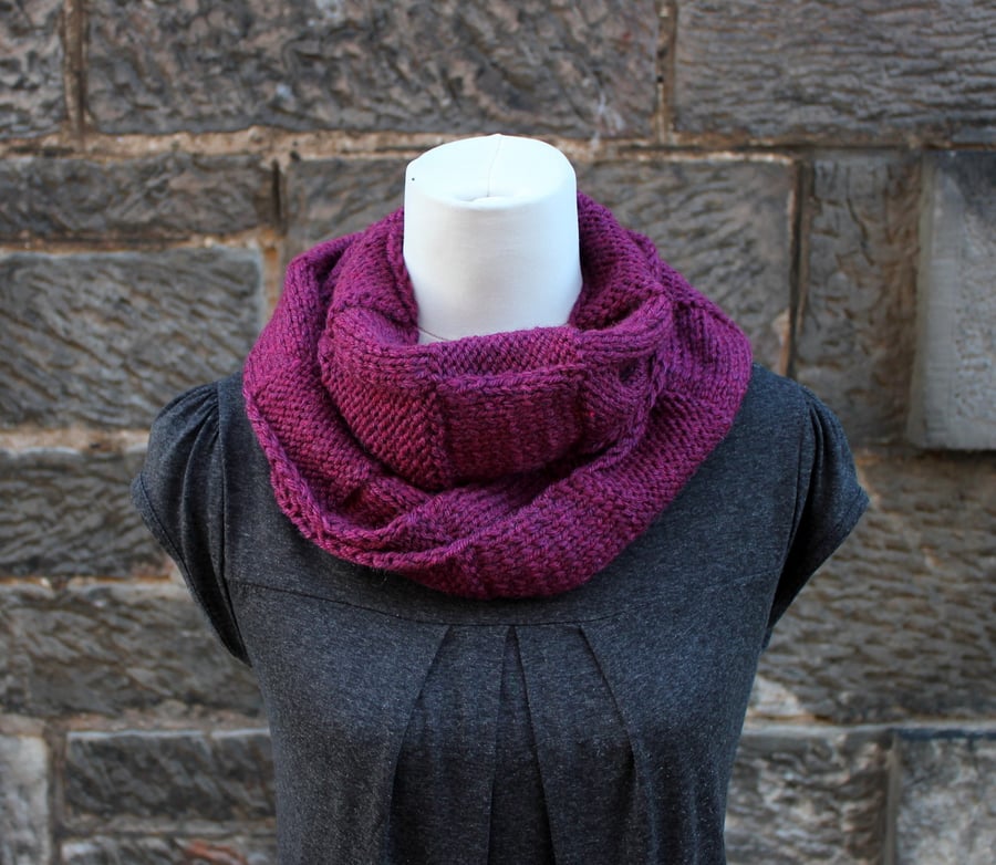Cranberry scarf knitted chunky circle, knitwear UK