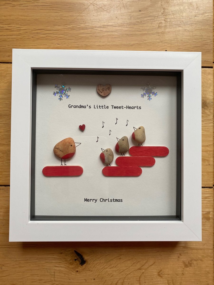 Grandma Pebble Artwork Christmas Frame, Xmas Gift for Grandma, Nana's Xmas Prese