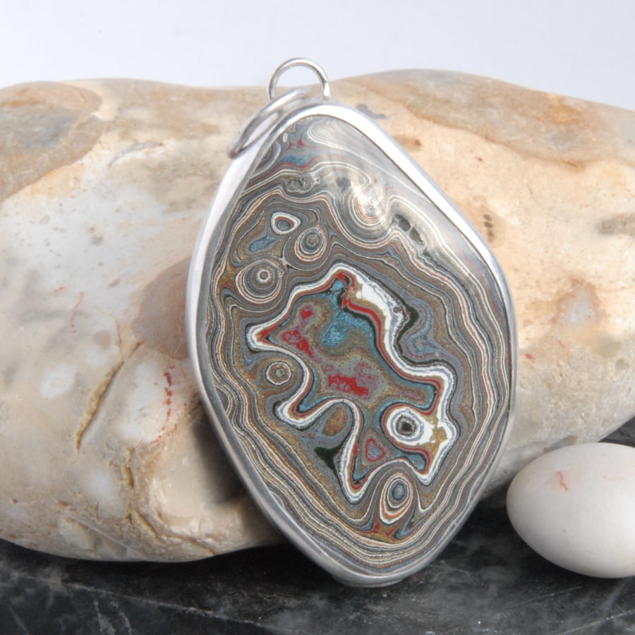 Large Vauxhall fordite and silver pendant
