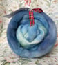 Dyed wool tops roving for spinning - 100g