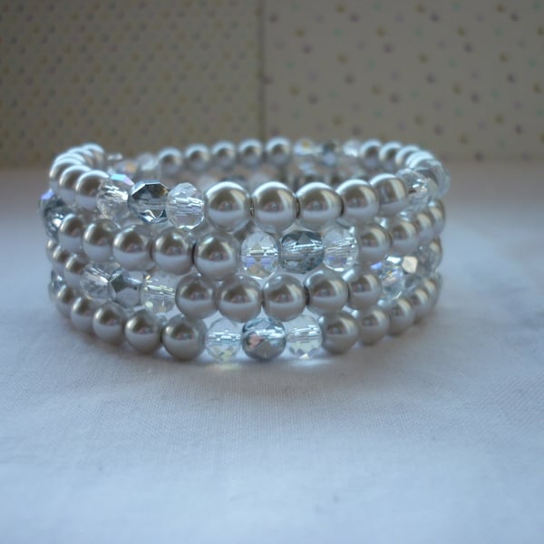 SILVER SPARKLE MEMORY WIRE BRACELET.  962